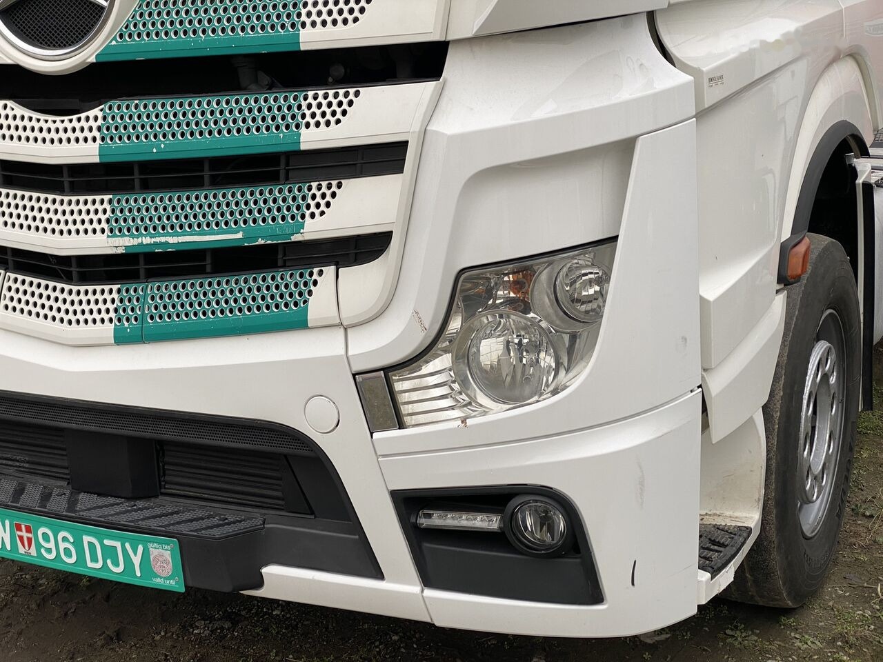 Mercedes-Benz Cap tractor MERCEDES-BENZ TOP Actros 1842 MP4 Klima MegaSpace - Влекач: снимка 3 Mercedes-Benz Cap tractor MERCEDES-BENZ TOP Actros 1842 MP4 Klima MegaSpace - Влекач: снимка 3