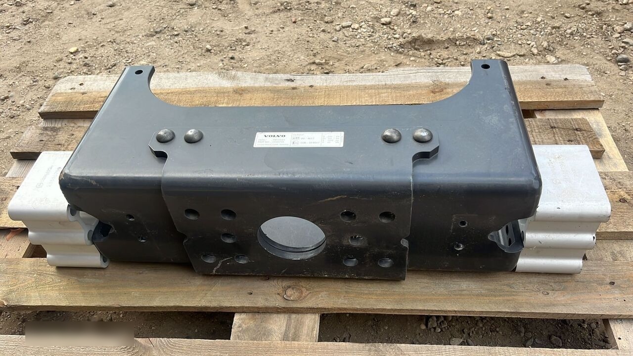 Volvo TRAVERSA type tm 190/63 CODE 21524799 truck - Седло за Камион: снимка 1 Volvo TRAVERSA type tm 190/63 CODE 21524799 truck - Седло за Камион: снимка 1