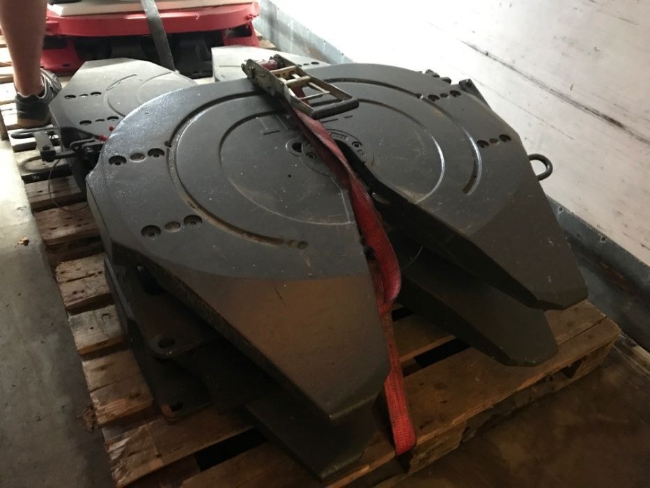 Truck - Седло за Камион: снимка 1 Truck - Седло за Камион: снимка 1