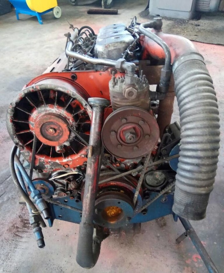 Deutz F4L913 Deutz - Двигател за Камион: снимка 1 Deutz F4L913 Deutz - Двигател за Камион: снимка 1