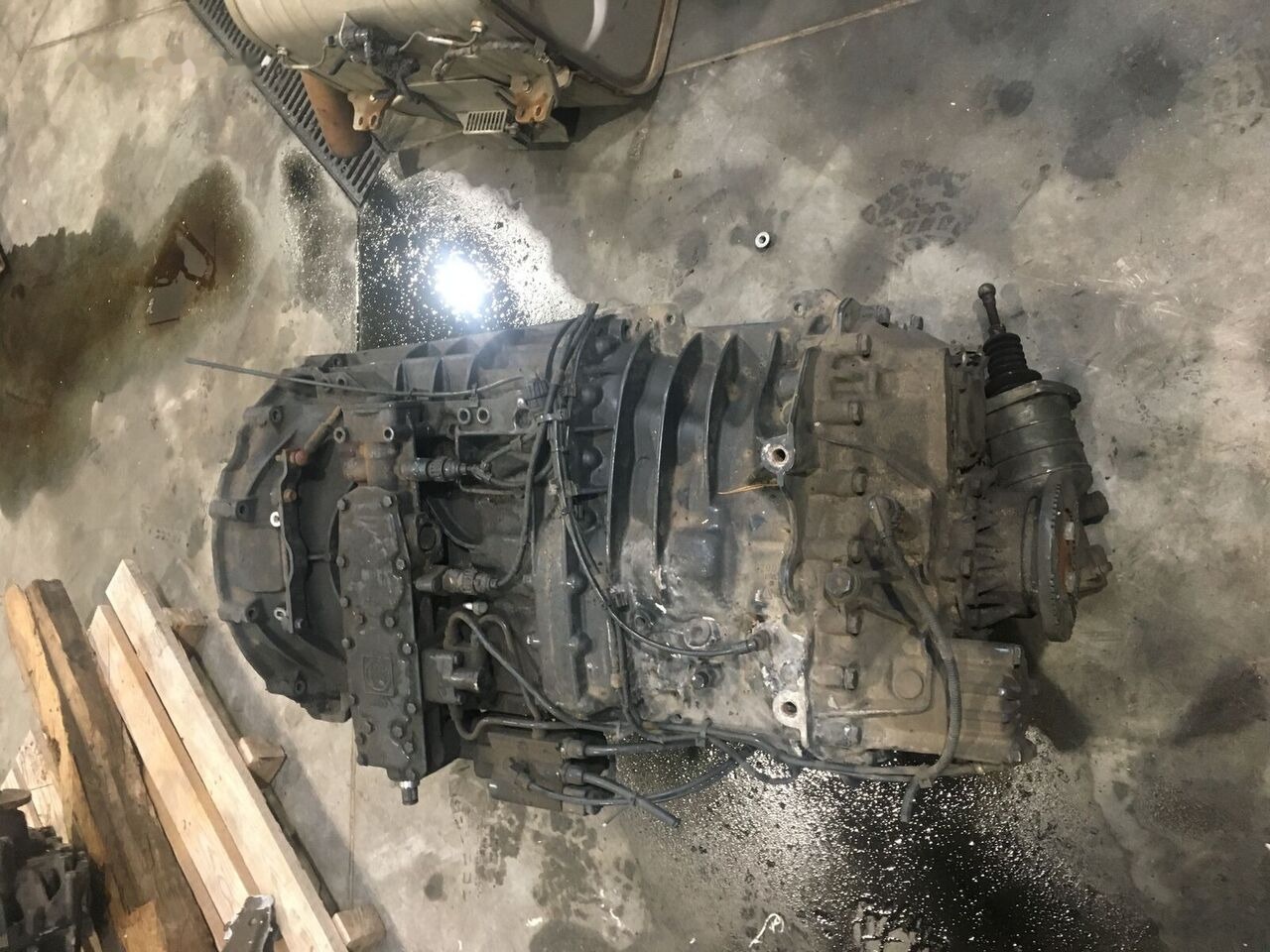 ZF Ecosplit 4 16S2220 TD 1356001031 - Скоростна кутия за Камион: снимка 5 ZF Ecosplit 4 16S2220 TD 1356001031 - Скоростна кутия за Камион: снимка 5