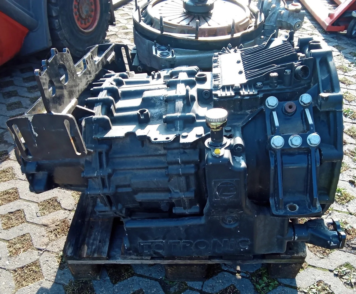ZF TC-TRONIC 12 TC 2740 TO MAN truck - Скоростна кутия за Камион: снимка 1 ZF TC-TRONIC 12 TC 2740 TO MAN truck - Скоростна кутия за Камион: снимка 1
