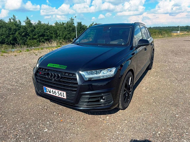 Audi SQ7 Black Edition. panoramo sun roof. . oil heater. head up display. 21" alu weels. night vision. B&O sound system. - Джип: снимка 3 Audi SQ7 Black Edition. panoramo sun roof. . oil heater. head up display. 21" alu weels. night vision. B&O sound system. - Джип: снимка 3