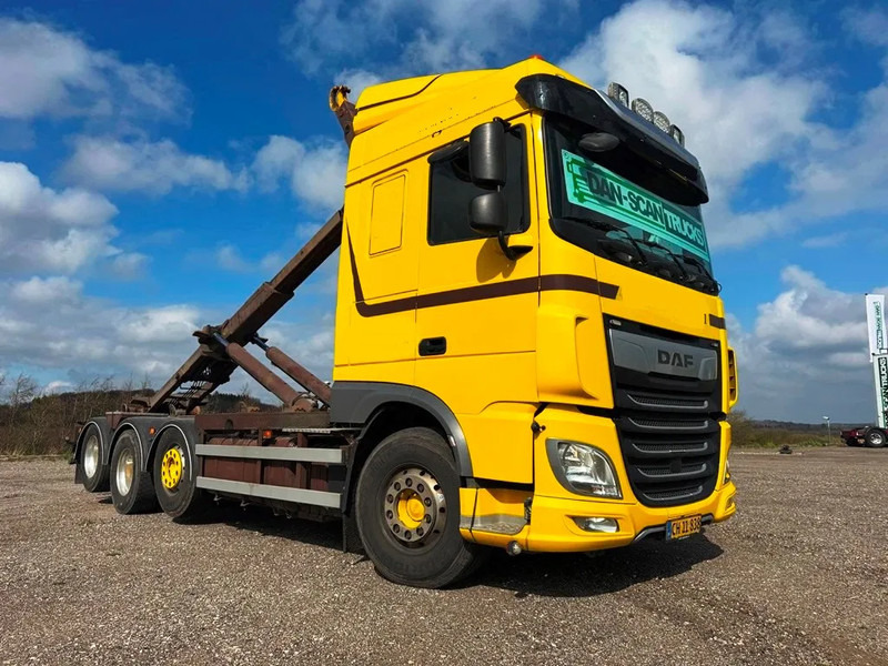 DAF XF 530 Hoglift with knæk arm. - Мултилифт с кука камион: снимка 2 DAF XF 530 Hoglift with knæk arm. - Мултилифт с кука камион: снимка 2