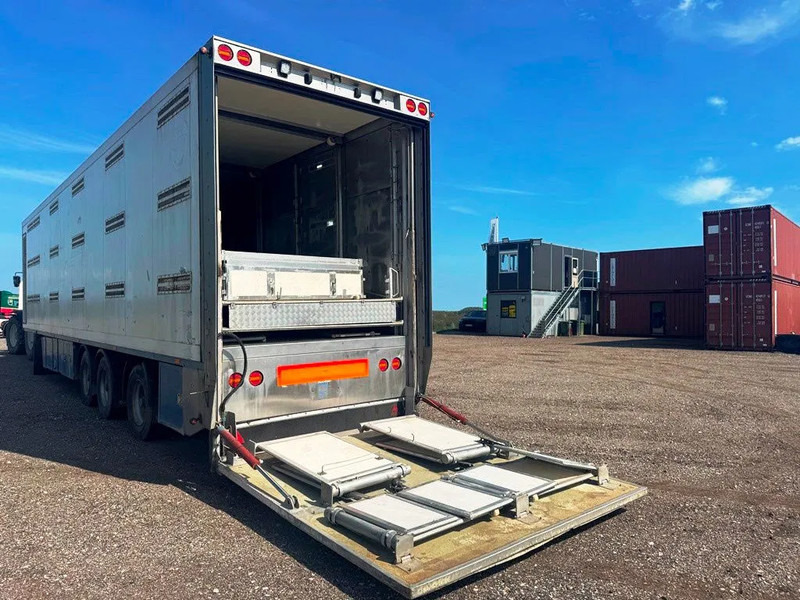 Fliegl Vandborg 3 stock pigs trailer inkl. new Dolly - За превоз на животни полуремарке: снимка 2 Fliegl Vandborg 3 stock pigs trailer inkl. new Dolly - За превоз на животни полуремарке: снимка 2