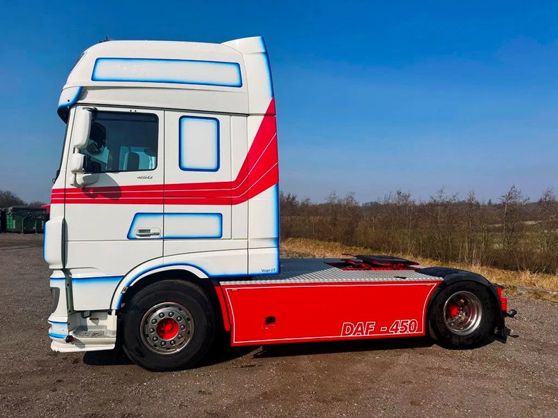 DAF XF 450 DAF XF 450 Special Interior. 706000 km. Euro 6 - Влекач: снимка 4 DAF XF 450 DAF XF 450 Special Interior. 706000 km. Euro 6 - Влекач: снимка 4
