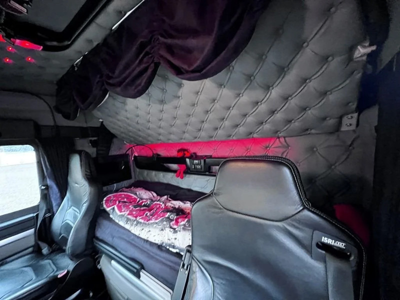 MAN TGX 26.510 2stk . Special interior. pusher 6x2/2. - Влекач: снимка 3 MAN TGX 26.510 2stk . Special interior. pusher 6x2/2. - Влекач: снимка 3