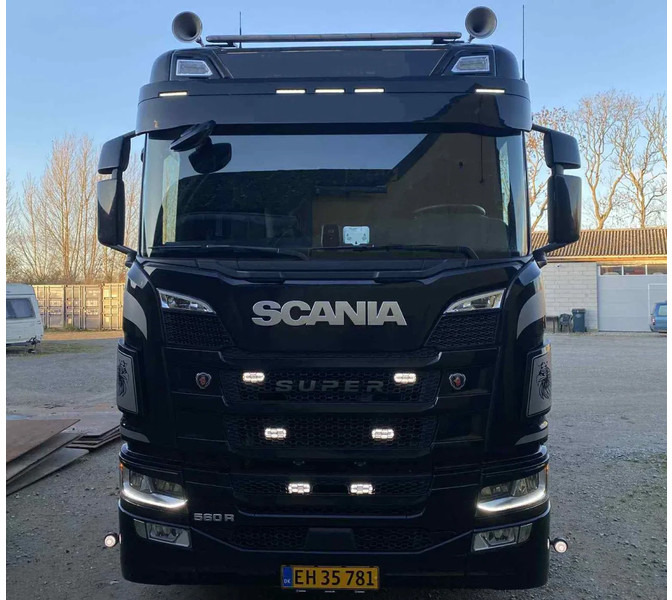 Scania R560 560R super 6x2*4 rearsteering. Hydr. system Air / Air suspension - Влекач: снимка 5 Scania R560 560R super 6x2*4 rearsteering. Hydr. system Air / Air suspension - Влекач: снимка 5