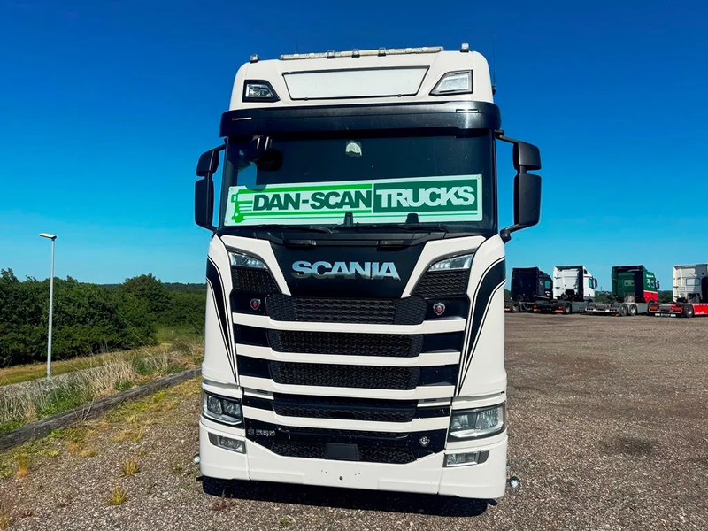 Scania S580 V8 NGS weelbase 3150mm. Air / Air suspension. Opticruise / Retarder. Hydr. system,. - Влекач: снимка 5 Scania S580 V8 NGS weelbase 3150mm. Air / Air suspension. Opticruise / Retarder. Hydr. system,. - Влекач: снимка 5