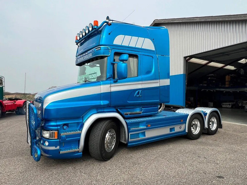 Scania T520 V8 Speciel interior. Air / Air suspension. Opticruise / Retarder .PTO on Engine and gearbox. New Hydr. system. - Влекач: снимка 4 Scania T520 V8 Speciel interior. Air / Air suspension. Opticruise / Retarder .PTO on Engine and gearbox. New Hydr. system. - Влекач: снимка 4