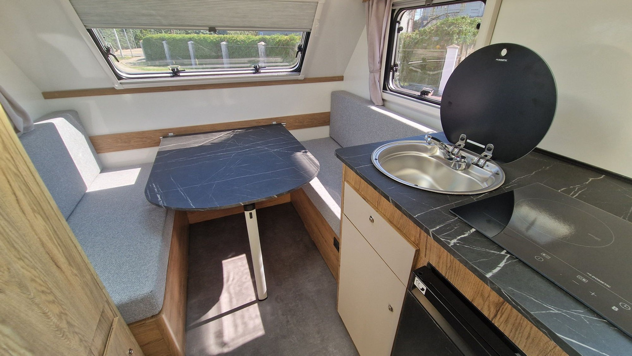 Nowa Przyczepa Kempingowa N-CROSS 2025 bogate wypos. Mega Oferta wyprz - Каравана: снимка 2 Nowa Przyczepa Kempingowa N-CROSS 2025 bogate wypos. Mega Oferta wyprz - Каравана: снимка 2