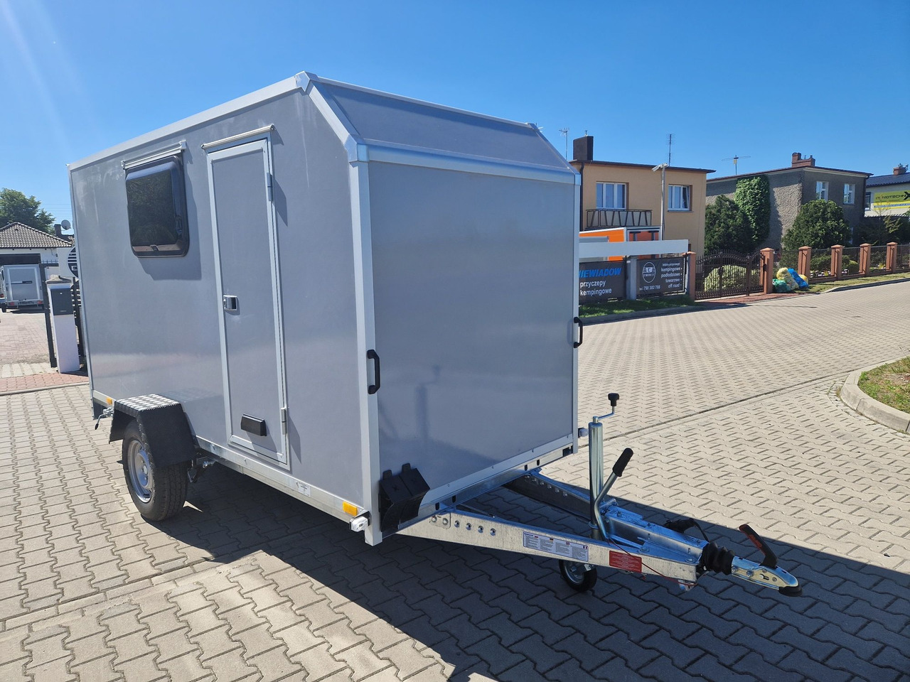 Przyczepa kempingowa Motocamp dla motocykla - Каравана: снимка 5 Przyczepa kempingowa Motocamp dla motocykla - Каравана: снимка 5