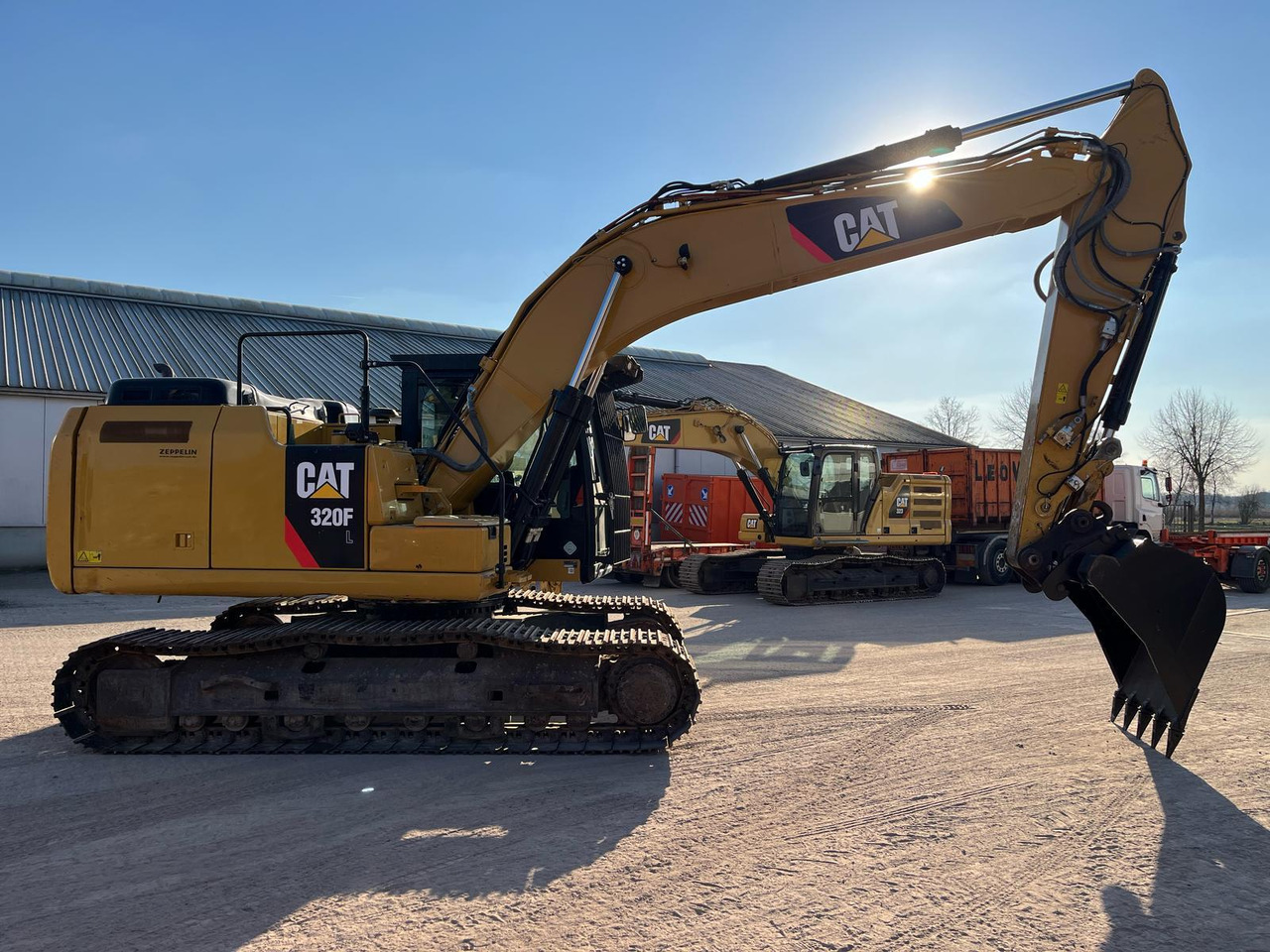 Caterpillar 320FL - Верижен багер: снимка 4 Caterpillar 320FL - Верижен багер: снимка 4