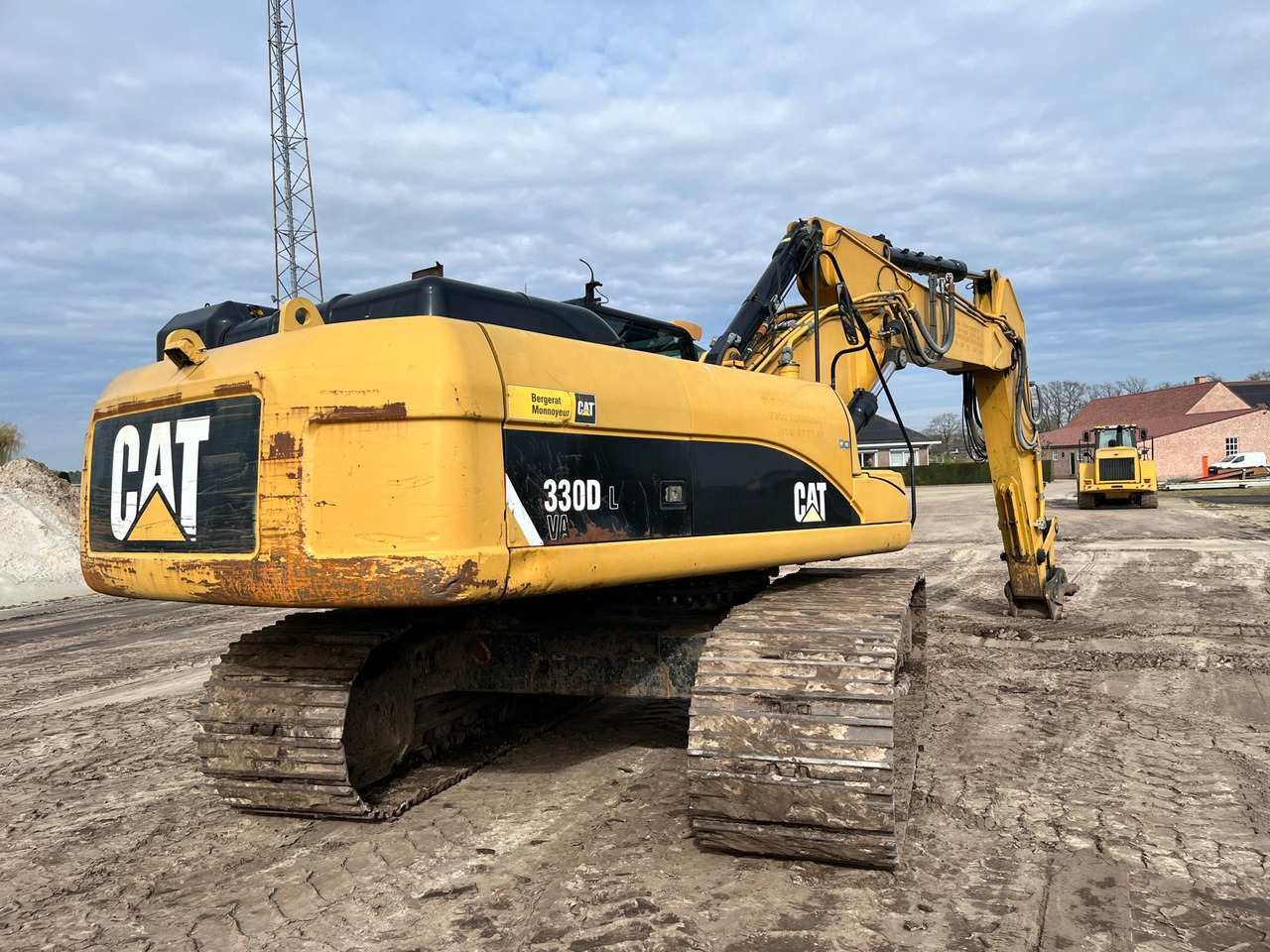 Caterpillar 330 DL - Верижен багер: снимка 1 Caterpillar 330 DL - Верижен багер: снимка 1
