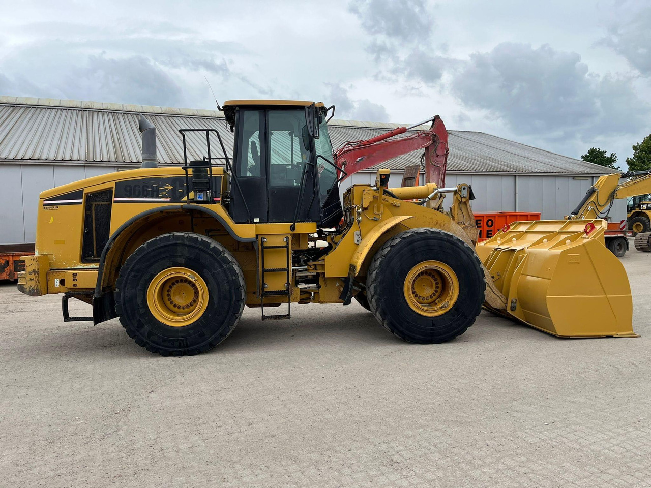 Caterpillar 966H - Колесен товарач: снимка 4 Caterpillar 966H - Колесен товарач: снимка 4