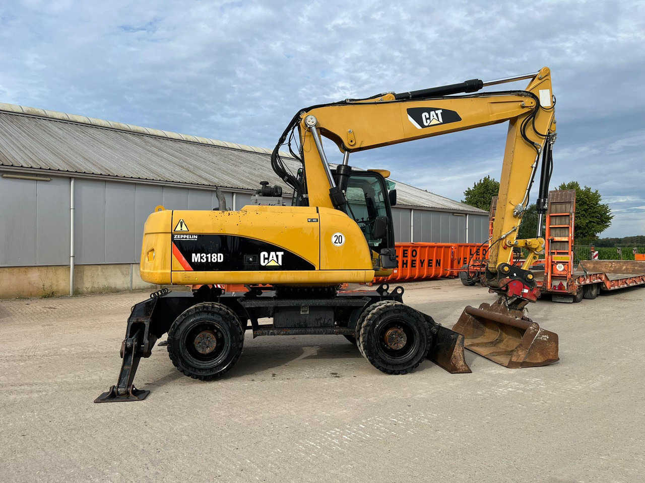 Caterpillar M318D - Колесен багер: снимка 2 Caterpillar M318D - Колесен багер: снимка 2