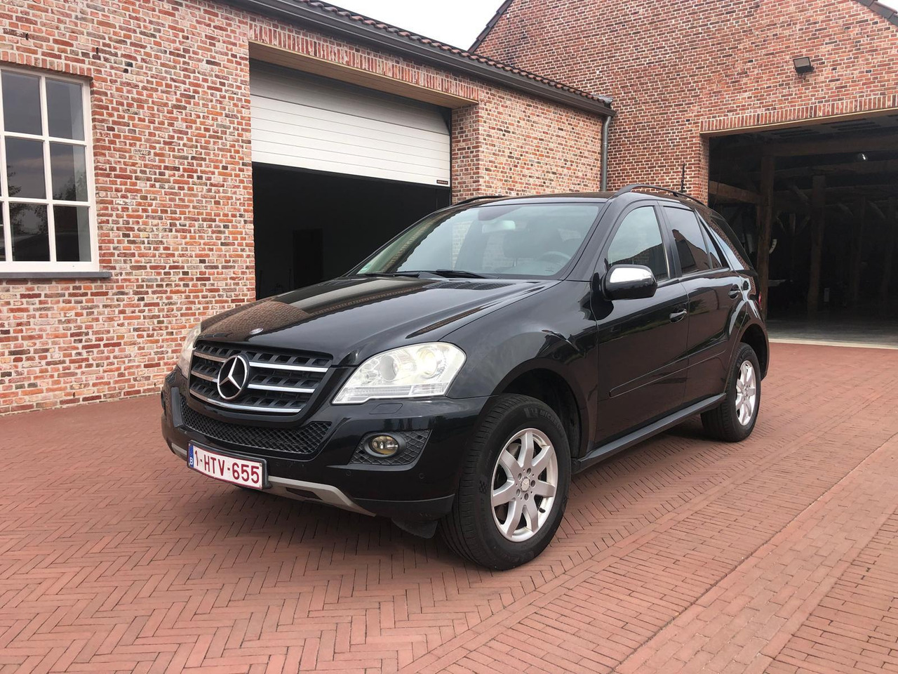 Mercedes ML 350 CDI - Лек автомобил: снимка 1 Mercedes ML 350 CDI - Лек автомобил: снимка 1