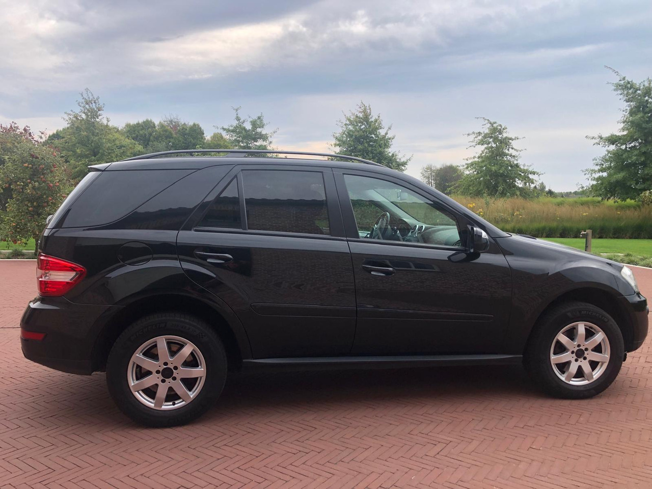 Mercedes ML 350 CDI - Лек автомобил: снимка 5 Mercedes ML 350 CDI - Лек автомобил: снимка 5