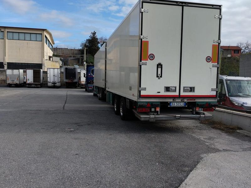 AUTOTRENO FRIGO MAN TGX TGX 26.580 6x2-4 LL - Изотермичен камион: снимка 3 AUTOTRENO FRIGO MAN TGX TGX 26.580 6x2-4 LL - Изотермичен камион: снимка 3