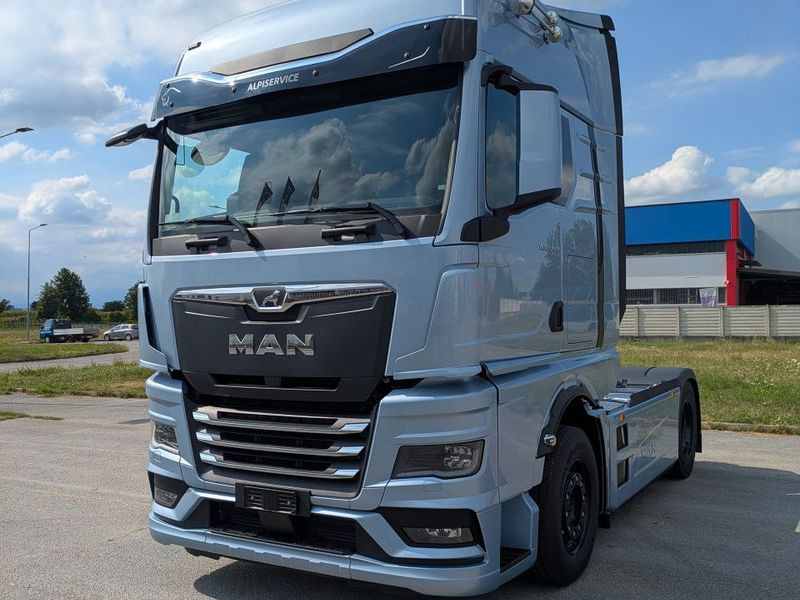 TRATTORE STRADALE MAN TGX 560hp NUOVO TGX 18.560 4x2 LL SA - Влекач: снимка 1 TRATTORE STRADALE MAN TGX 560hp NUOVO TGX 18.560 4x2 LL SA - Влекач: снимка 1