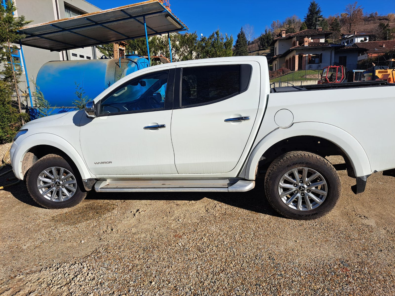 MITSUBISHI MITSUBISHI L200 - Пикап: снимка 3 MITSUBISHI MITSUBISHI L200 - Пикап: снимка 3