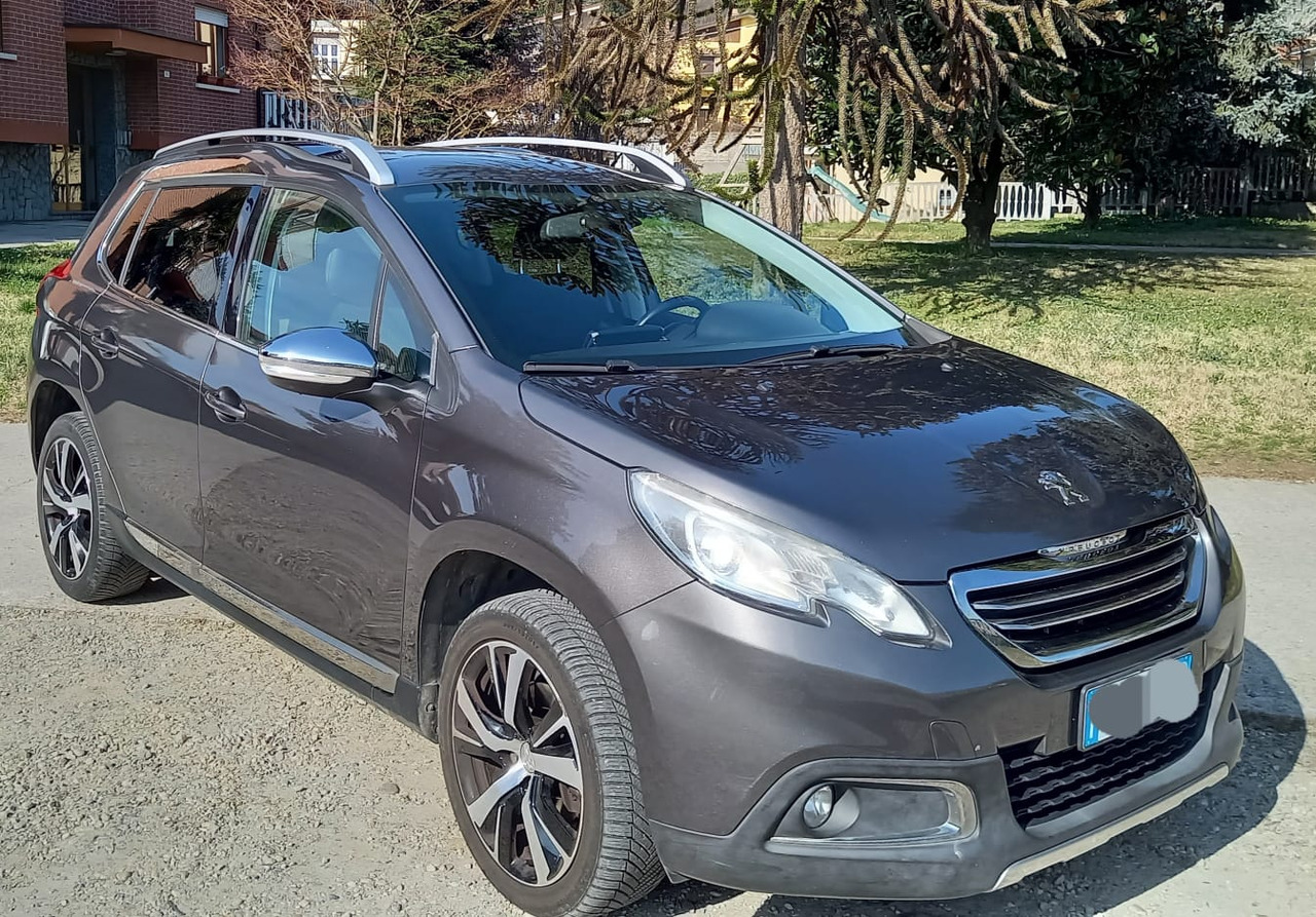 PEUGEOT 2008 - Седан: снимка 1 PEUGEOT 2008 - Седан: снимка 1
