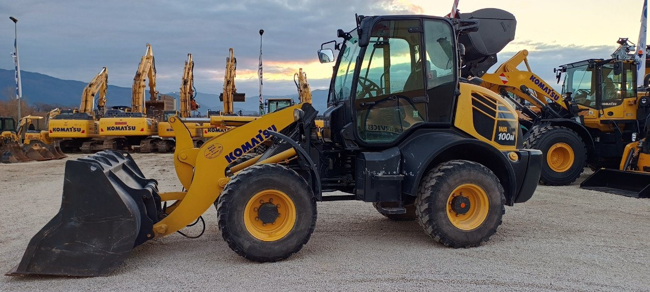 KOMATSU WA 100-8 - Строителна техника: снимка 1 KOMATSU WA 100-8 - Строителна техника: снимка 1