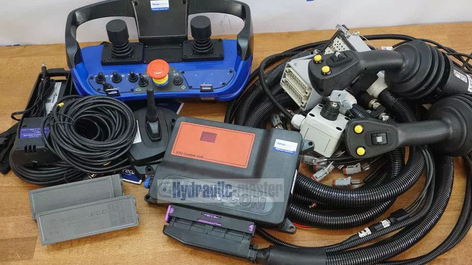 Лизинг на CanBus 2 joysticks with radio control Scanreco G3 12 V Forest crane for Palms Farma BMF KTS CanBus 2 joysticks with radio control Scanreco G3 12 V Forest crane for Palms Farma BMF KTS: снимка 13