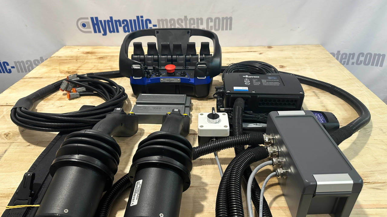 Горска техника Proportional Valve Walvoil DPX100 with Control Scanreco RC400 and JP Joysticks PWM for Palfinger, Kubota, Kesla: снимка 15