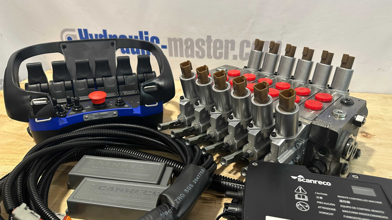 Горска техника Proportional Valve Walvoil DPX100 with Control Scanreco RC400 and JP Joysticks PWM for Palfinger, Kubota, Kesla: снимка 18