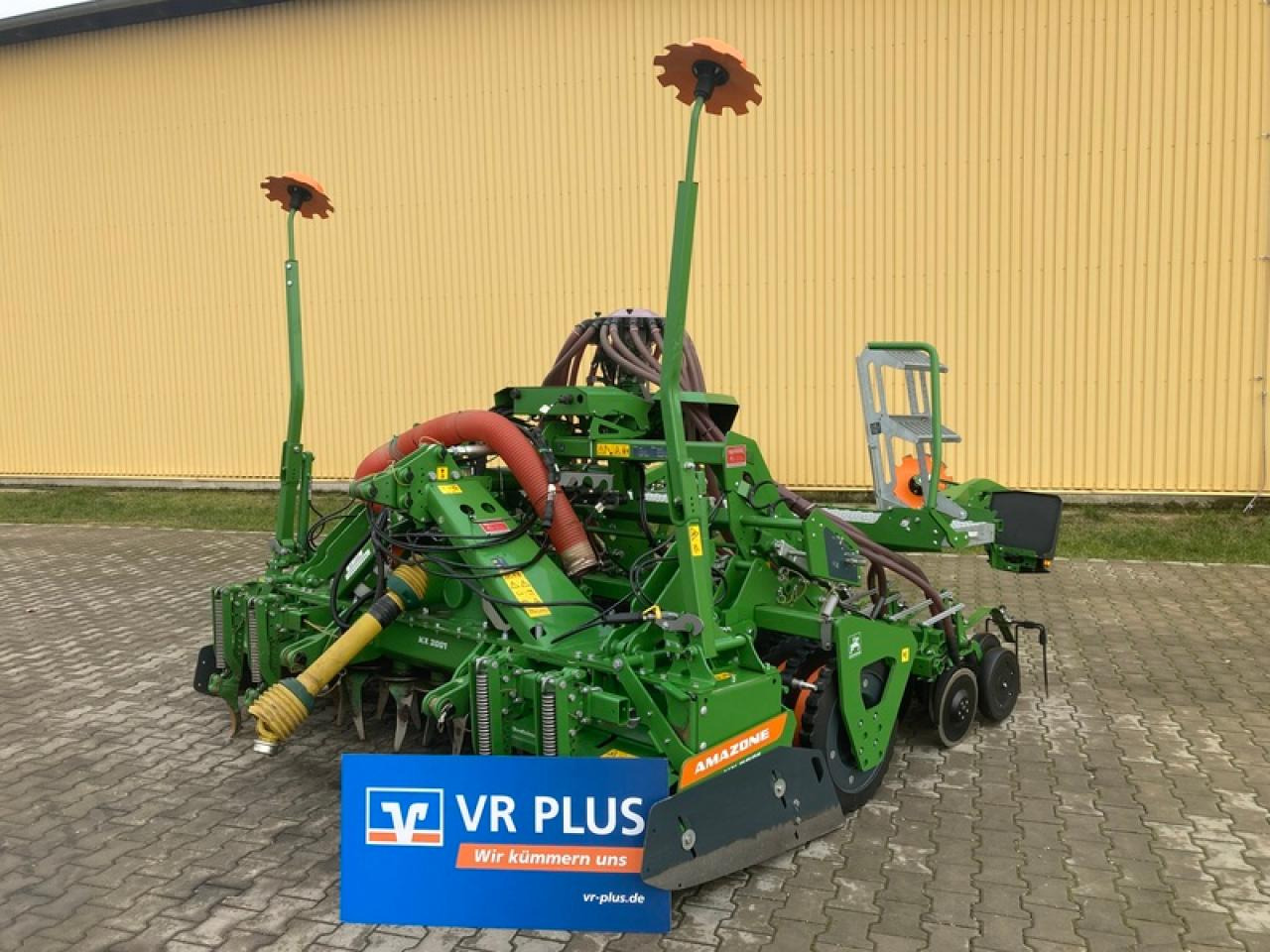Amazone KX3001 + AVANT3002NUR 320HA - Комбинирана сеялка: снимка 1 Amazone KX3001 + AVANT3002NUR 320HA - Комбинирана сеялка: снимка 1