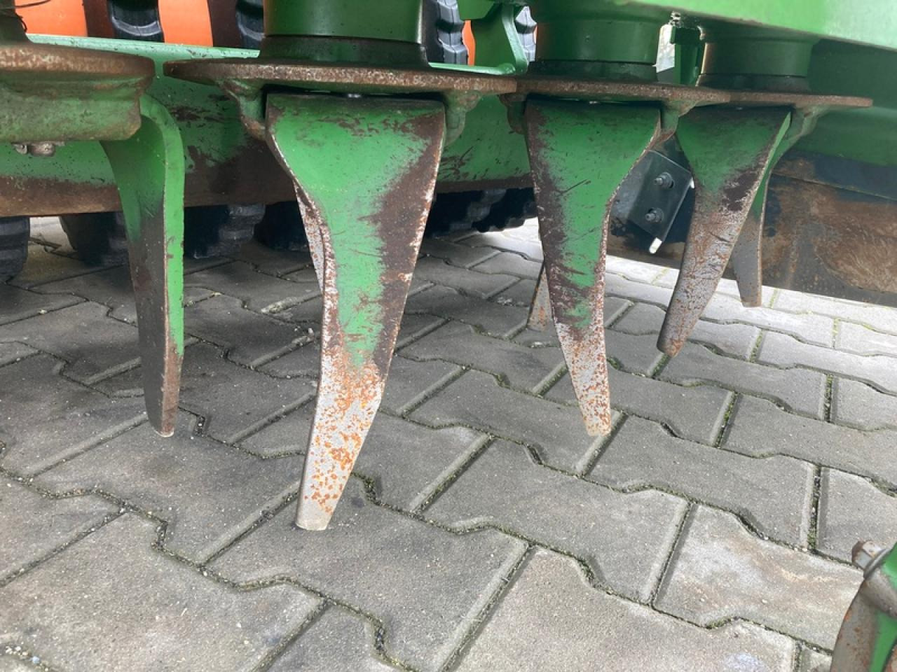 Amazone KX3001 + AVANT3002NUR 320HA - Комбинирана сеялка: снимка 5 Amazone KX3001 + AVANT3002NUR 320HA - Комбинирана сеялка: снимка 5