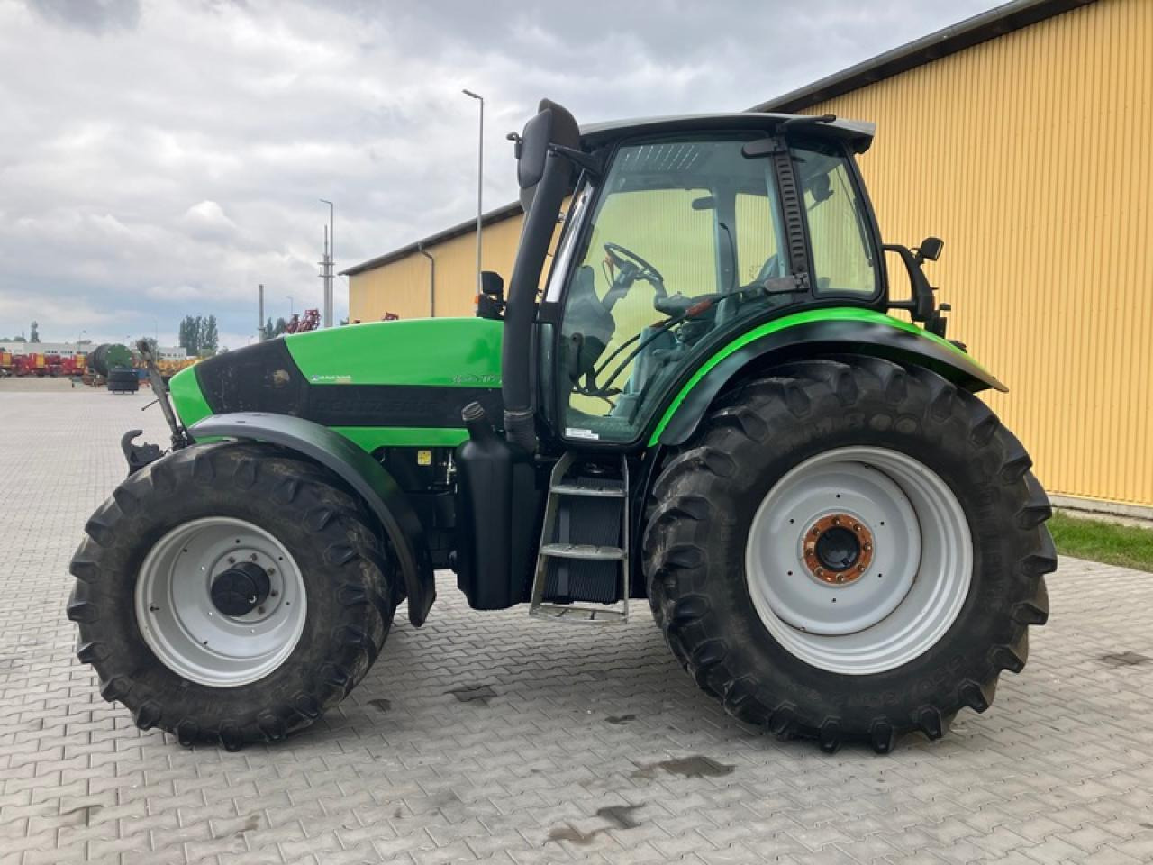 Deutz-Fahr 610 TTV - Трактор: снимка 2 Deutz-Fahr 610 TTV - Трактор: снимка 2