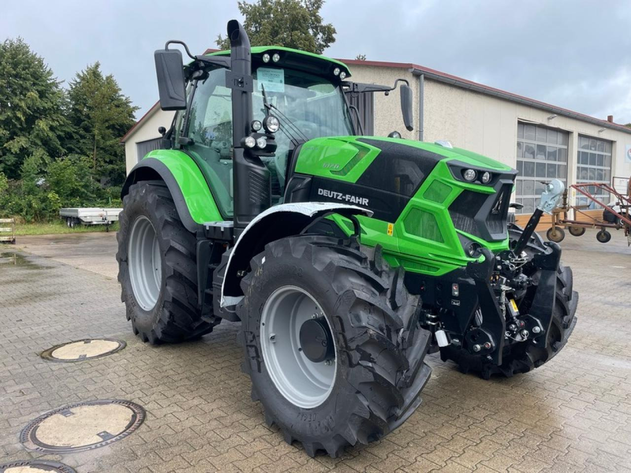 Deutz-Fahr 6170 POWERSHIFT - Трактор: снимка 2 Deutz-Fahr 6170 POWERSHIFT - Трактор: снимка 2