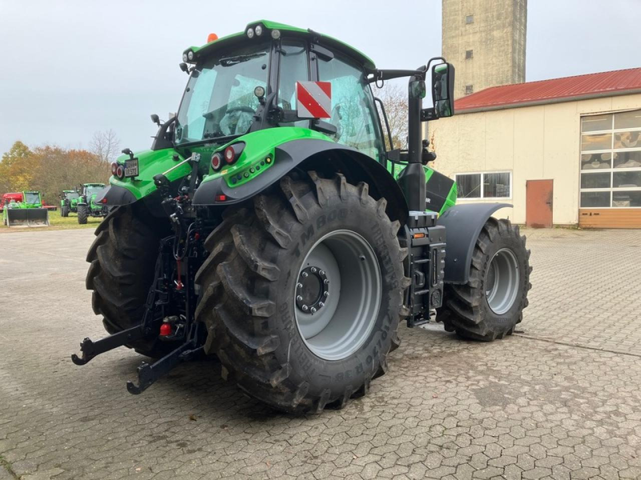 Deutz-Fahr 6230 TTV SONDERPREIS - Трактор: снимка 4 Deutz-Fahr 6230 TTV SONDERPREIS - Трактор: снимка 4