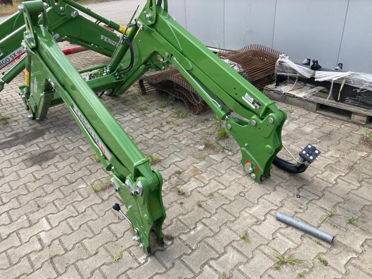 Fendt FRONTLADER CARGO 5X85 - Челен товарач за трактор: снимка 2 Fendt FRONTLADER CARGO 5X85 - Челен товарач за трактор: снимка 2