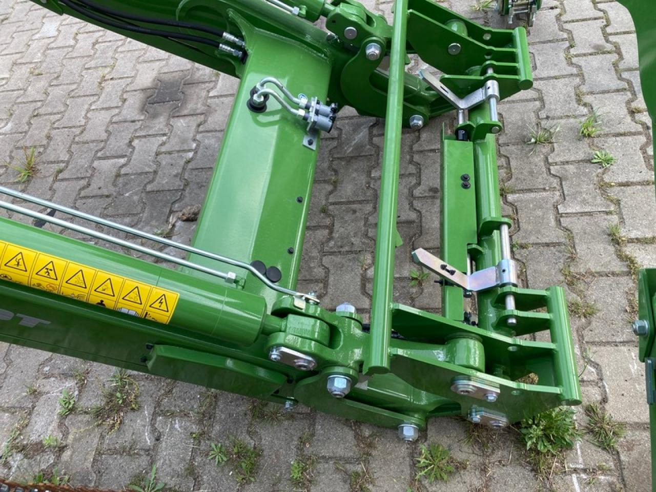 Fendt FRONTLADER CARGO 5X85 - Челен товарач за трактор: снимка 3 Fendt FRONTLADER CARGO 5X85 - Челен товарач за трактор: снимка 3