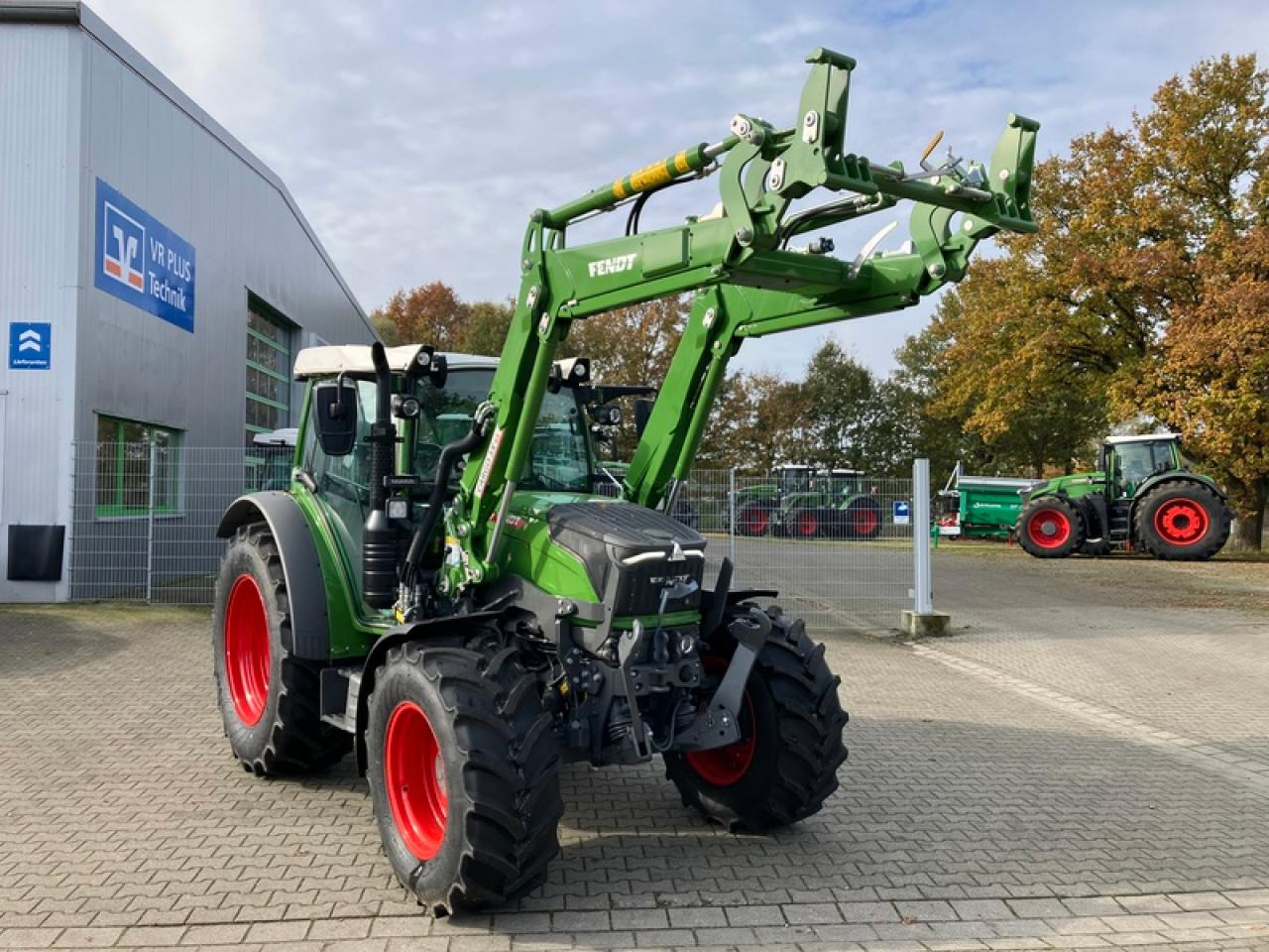 Fendt VARIO 211 - Трактор: снимка 5 Fendt VARIO 211 - Трактор: снимка 5