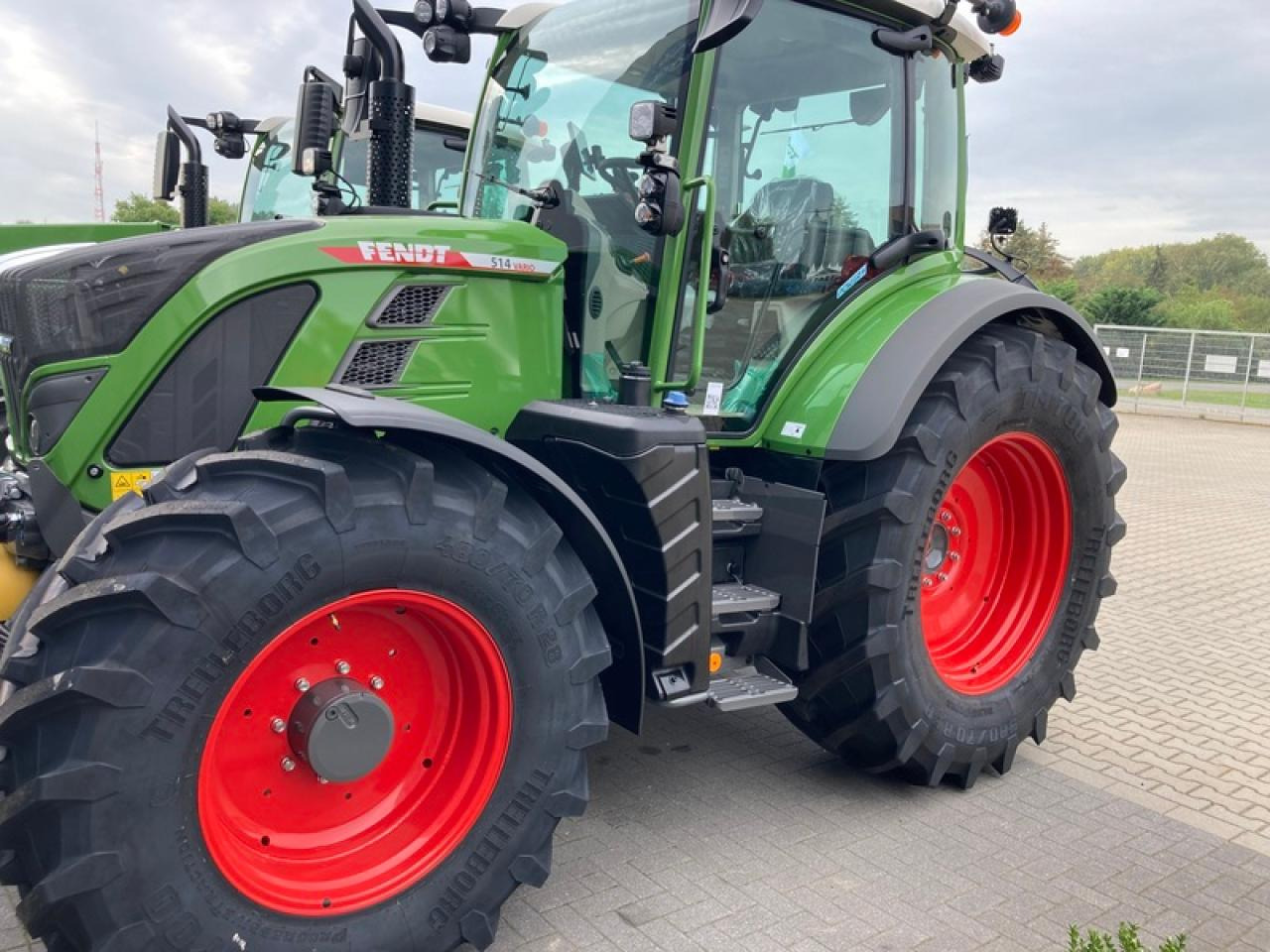 Fendt VARIO 514 // RTK - Трактор: снимка 2 Fendt VARIO 514 // RTK - Трактор: снимка 2