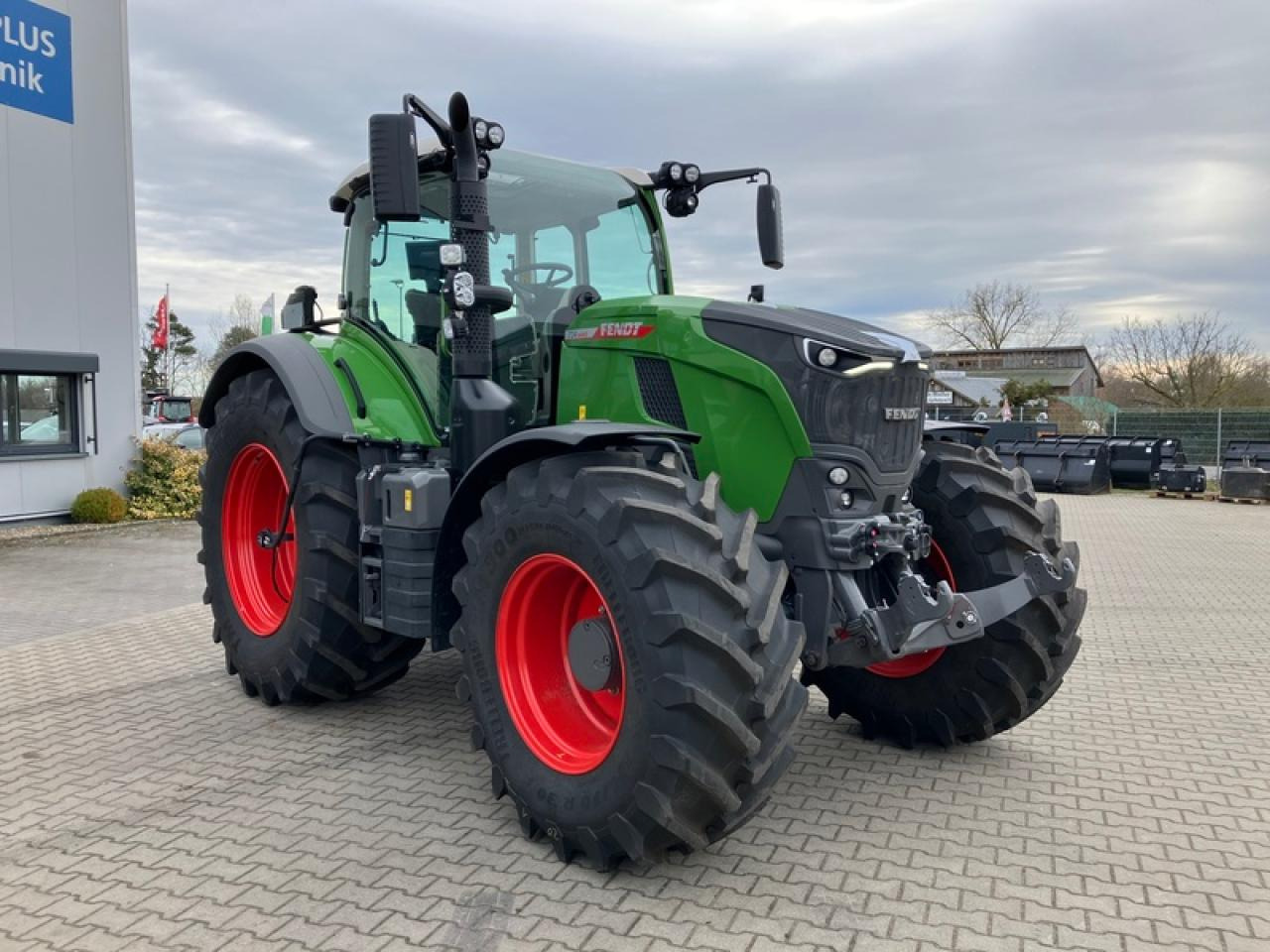 Fendt VARIO 724 GEN7 // RTK // RDA - Трактор: снимка 5 Fendt VARIO 724 GEN7 // RTK // RDA - Трактор: снимка 5
