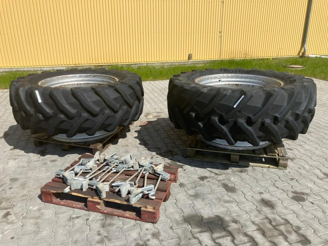 Трактор Fendt VARIO 724 PROFIPLUS RTK: снимка 8 Трактор Fendt VARIO 724 PROFIPLUS RTK: снимка 8