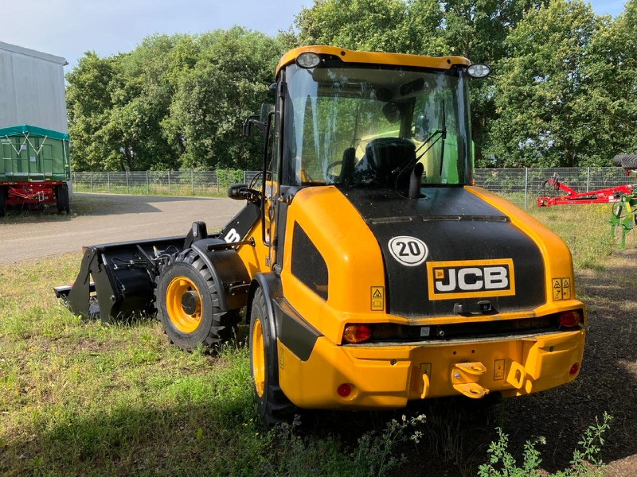 JCB 406 AGRI - Колесен товарач: снимка 3 JCB 406 AGRI - Колесен товарач: снимка 3