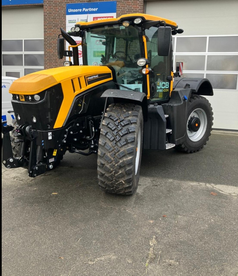 JCB FASTRAC 4190 - Трактор: снимка 4 JCB FASTRAC 4190 - Трактор: снимка 4