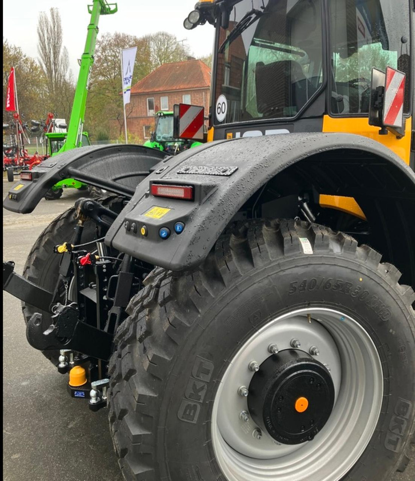 JCB FASTRAC 4190 - Трактор: снимка 2 JCB FASTRAC 4190 - Трактор: снимка 2