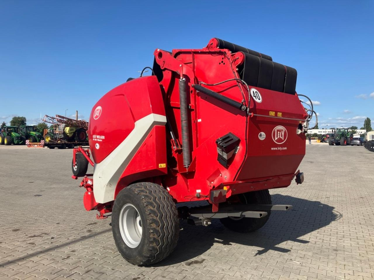 Lely RP 180V - Рулонна сламопреса: снимка 2 Lely RP 180V - Рулонна сламопреса: снимка 2