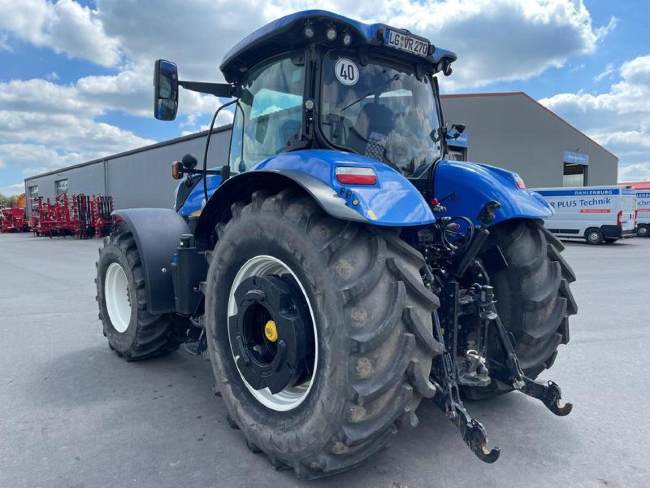 New Holland T 7.270 AUTOCOMMAND AKTION - Трактор: снимка 3 New Holland T 7.270 AUTOCOMMAND AKTION - Трактор: снимка 3