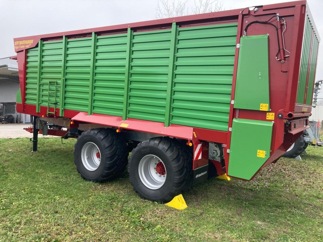 Strautmann GIGA 4602 DO - Селскостопанско ремарке самосвал: снимка 3 Strautmann GIGA 4602 DO - Селскостопанско ремарке самосвал: снимка 3