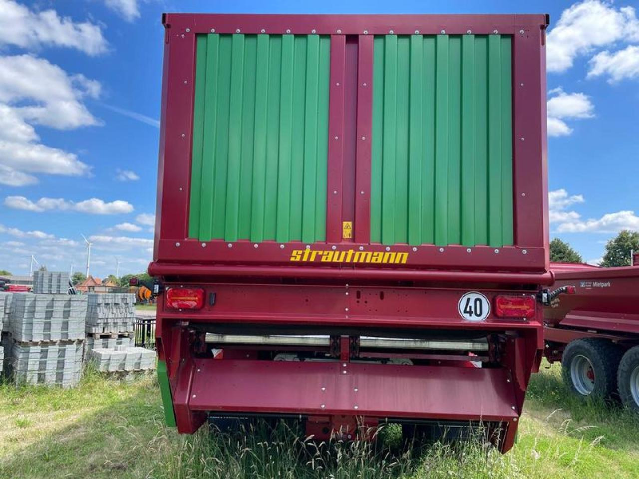 Strautmann GIGA 540 DO - Селскостопанско ремарке самосвал: снимка 4 Strautmann GIGA 540 DO - Селскостопанско ремарке самосвал: снимка 4