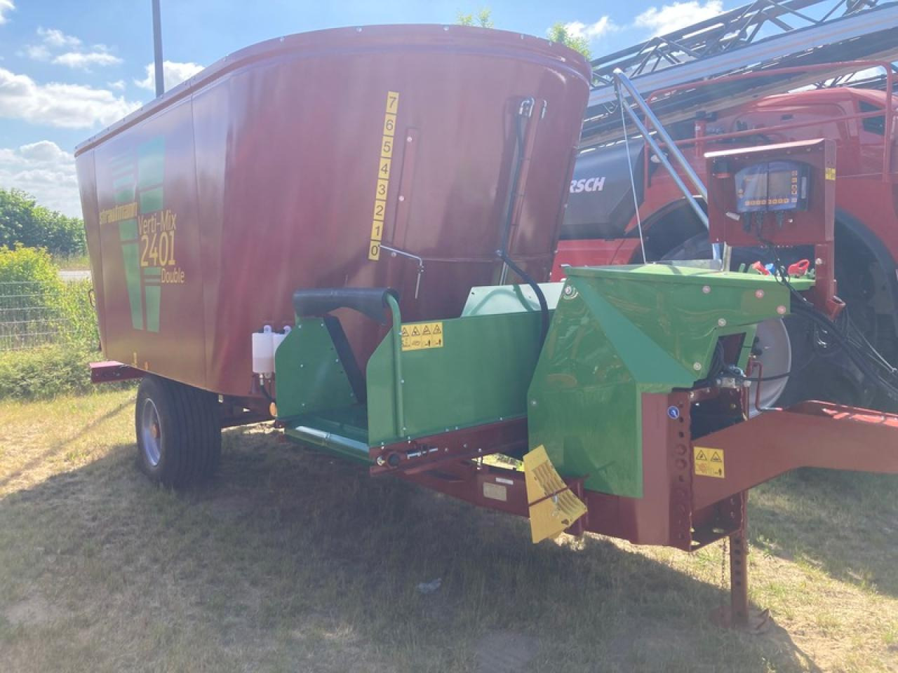 Strautmann VERTIMIX 2401D - Миксер-вагон: снимка 2 Strautmann VERTIMIX 2401D - Миксер-вагон: снимка 2