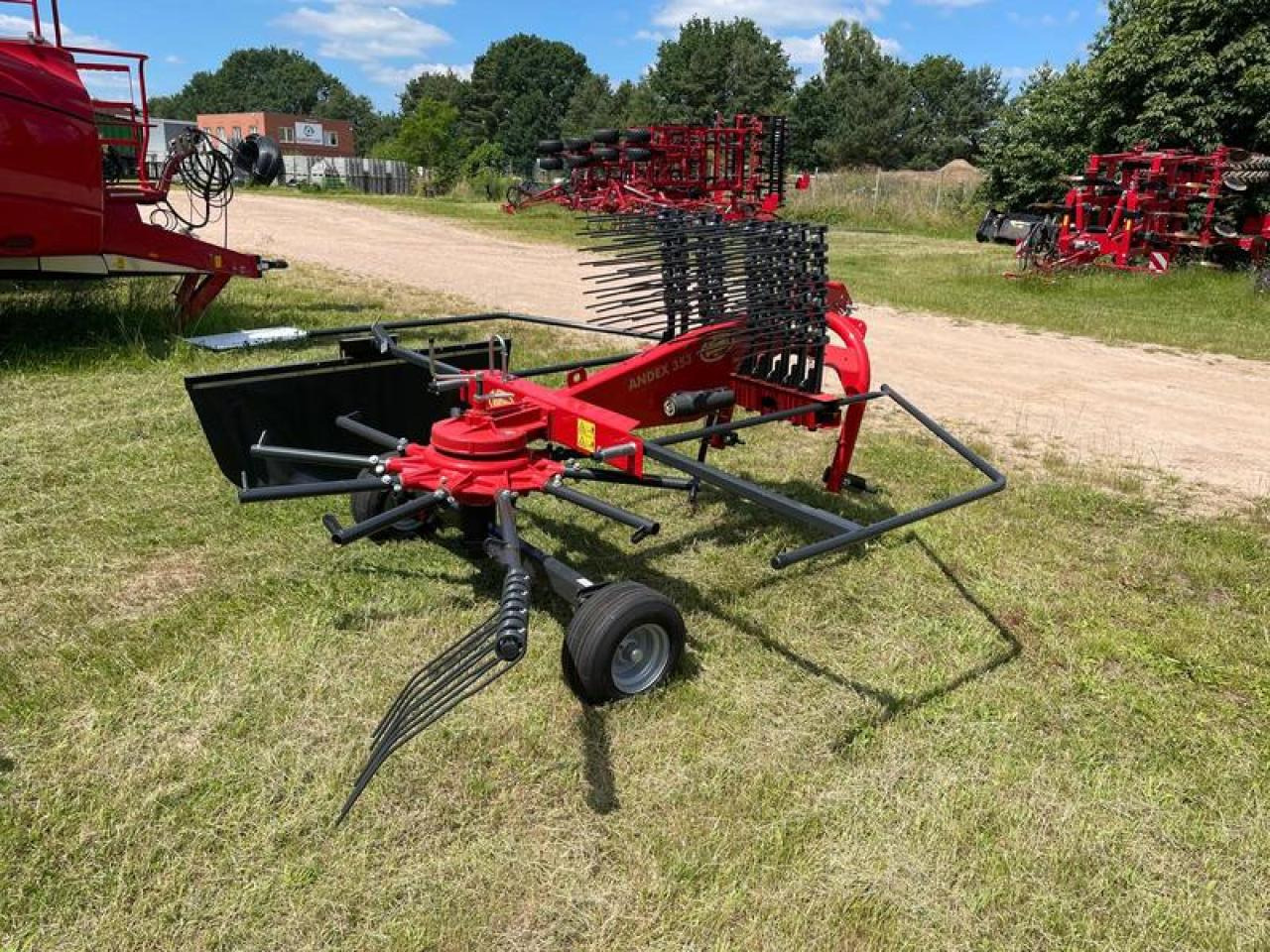 Vicon ANDEX 353 - Гребло/ Сенообръщачка: снимка 3 Vicon ANDEX 353 - Гребло/ Сенообръщачка: снимка 3